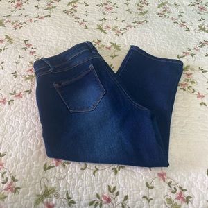 ❗️Closet Clear Out❗️Petite Blue Jean Capris